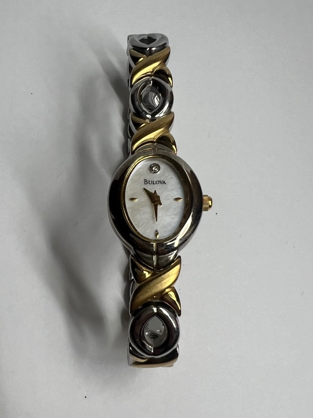 Bulova Quartz Womens Watch Two Tone Gold Silver XOXO Pearl Dial Working New Bat